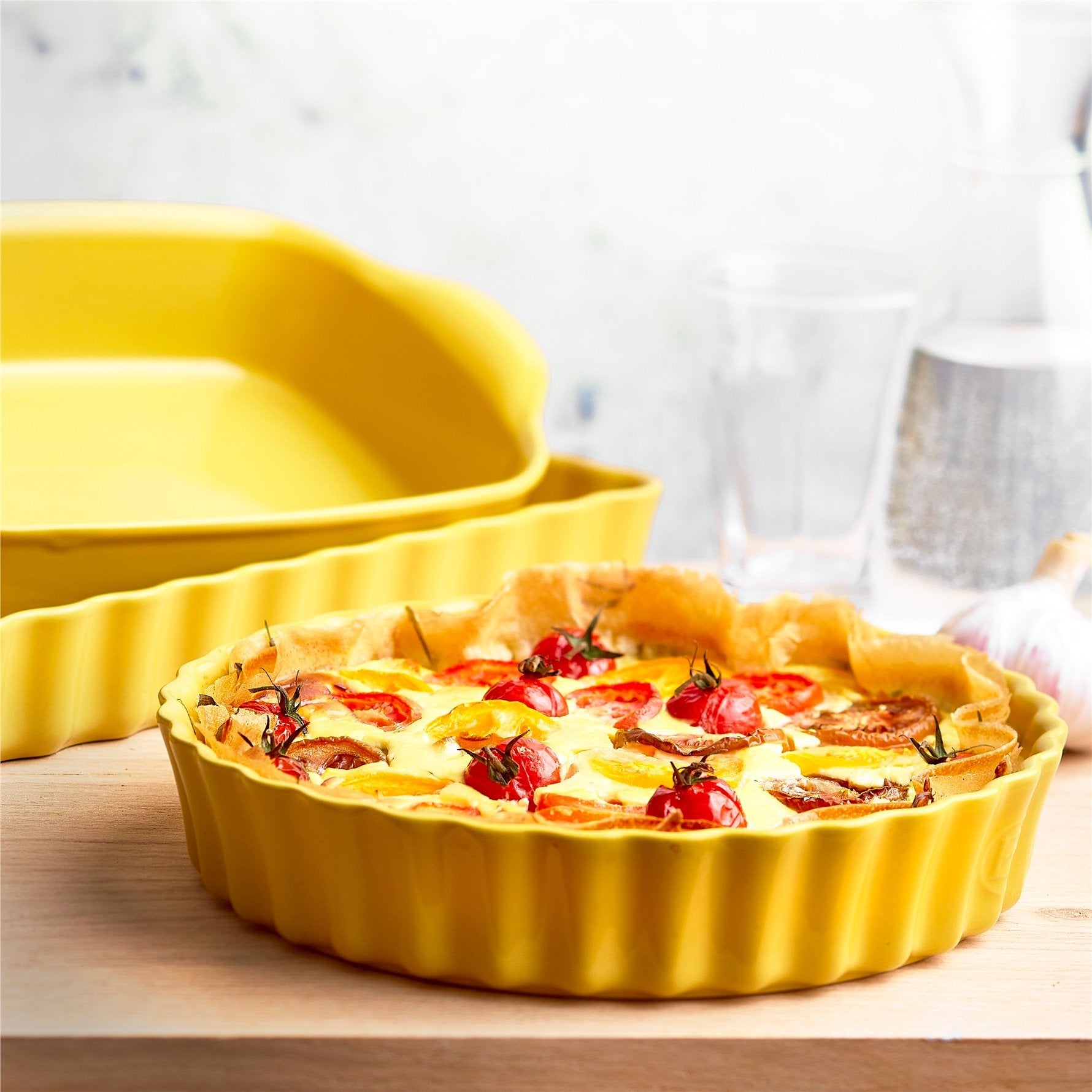 Emile Henry Tart-Börek Fırın Kabı Yuvarlak 24 cm