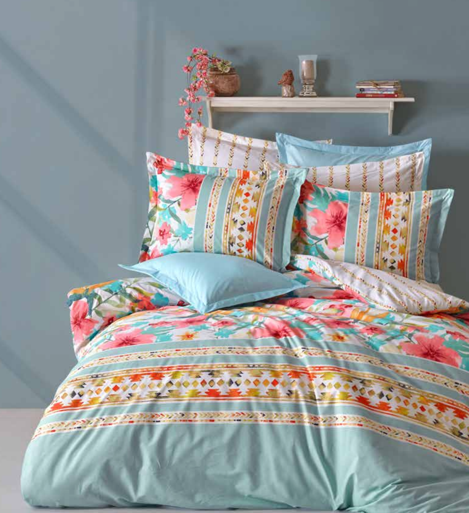 Floral Turkuaz Nevresim Takımı – 4 Mevsim Set