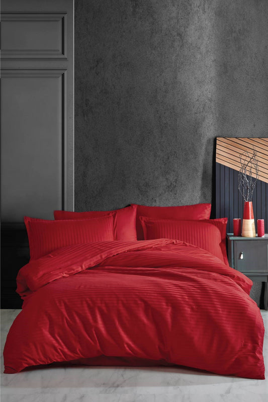 Elegante Çizgili Saten Kırmızı Nevresim Takımı