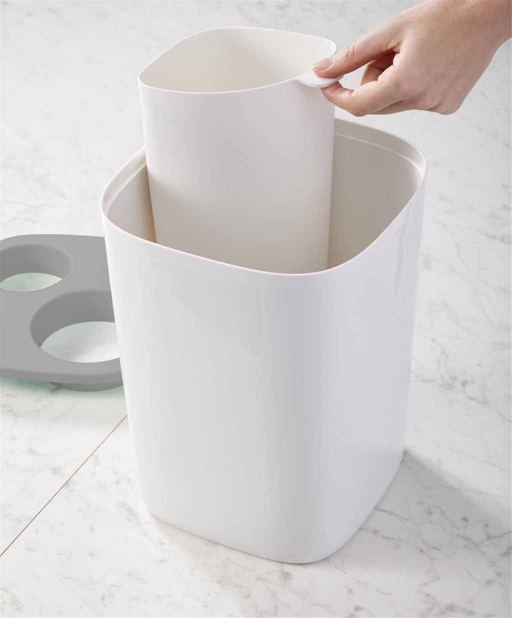 Joseph Joseph Split Banyo Atık Ayırma ve Geri Dönüşüm Kutusu 8 Litre