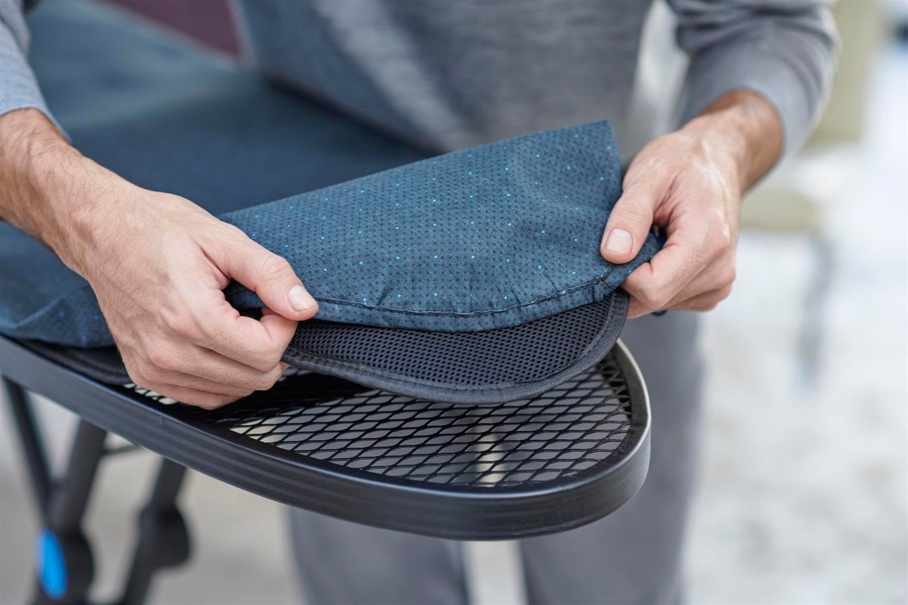 Joseph Joseph Glide Plus Kompakt Ayaklı Ütü Masas